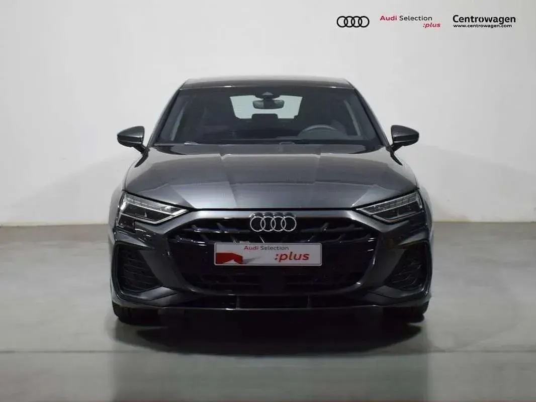 Usado Audi A3 Sportback 150 CV (110 kW) 2025 Gris Utilitario
