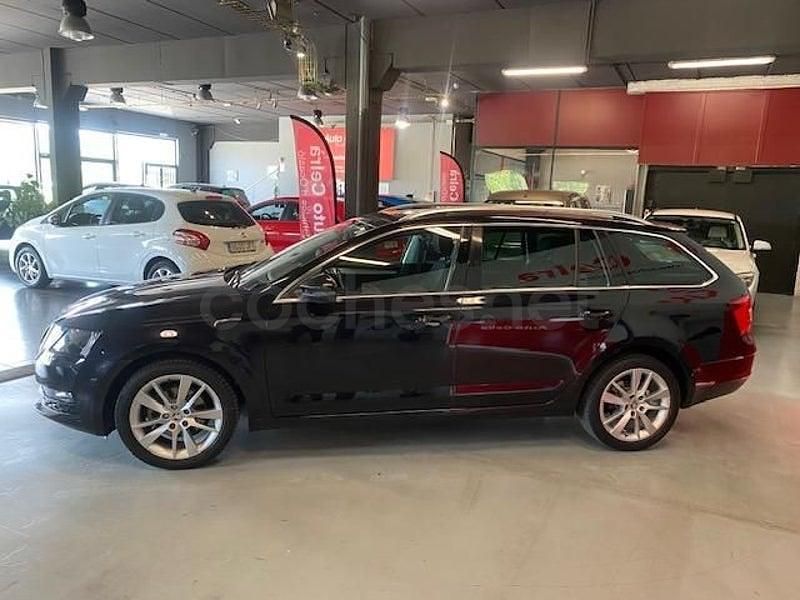 Usado Skoda Octavia Ambition 115 CV (84 kW) 2019 Negro Familiar
