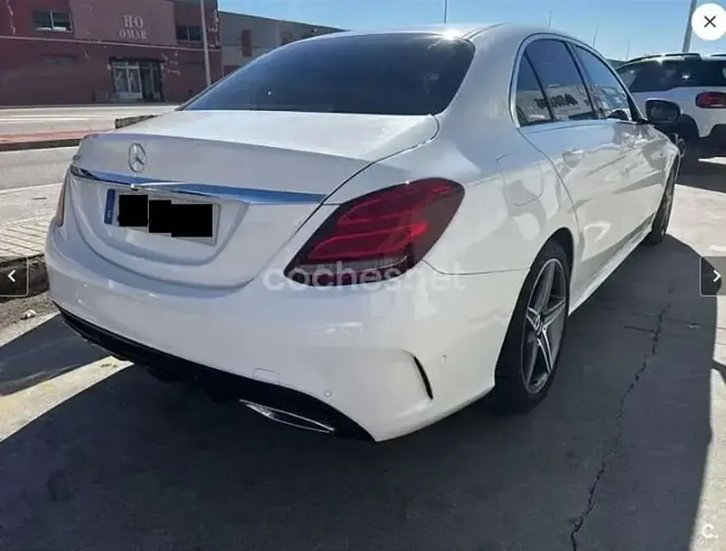 Usado Mercedes C220 AMG line 170 CV (125 kW) 2016 Marrón Berlina
