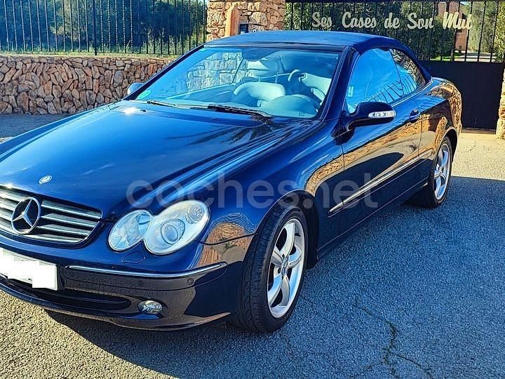 Usado Mercedes CLK200 Avantgarde 163 CV (119 kW) 2004 Azul Descapotable