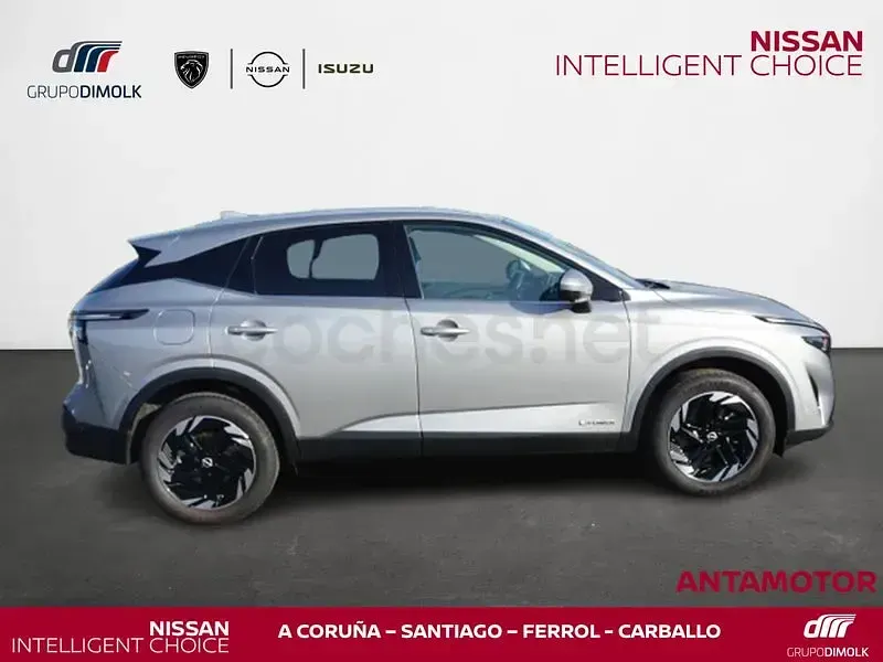 Usado Nissan Qashqai N-Connecta 190 CV (139 kW) 2024 Gris / plata SUV