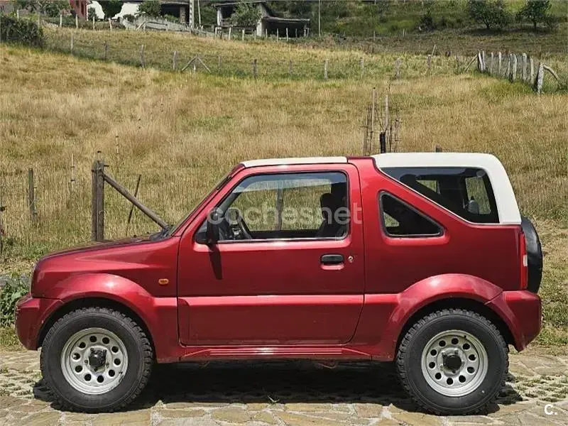Usado Suzuki Jimny 80 CV (58 kW) 2000 Granate SUV