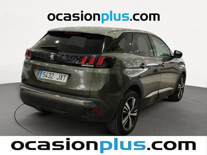Usado Peugeot 3008 Allure 120 CV (88 kW) 2017 Gris SUV