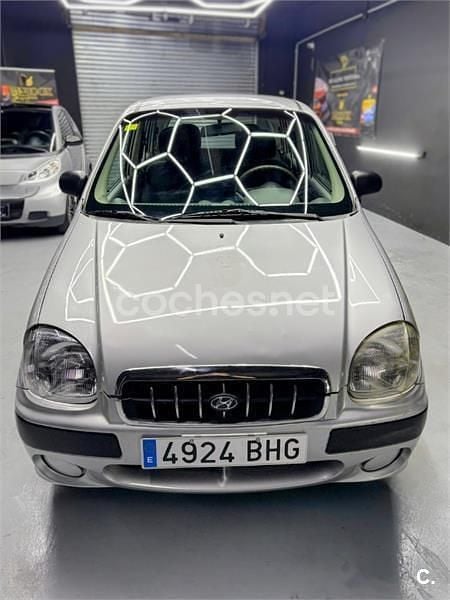 Usado Hyundai Atos GLS 55 CV (40 kW) 2001 Gris / plata Utilitario