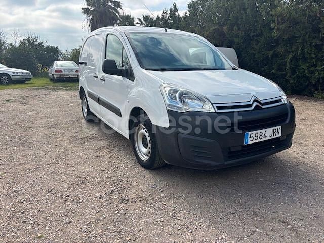 Usado Citroën Berlingo Live 75 CV (55 kW) 2016 Blanco Monovolumen