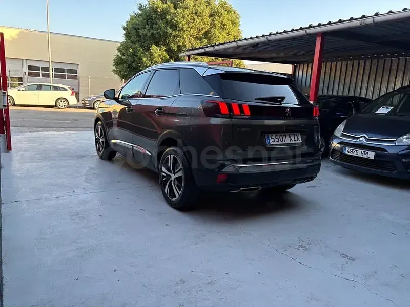 Usado Peugeot 3008 GT-line 131 CV (96 kW) 2019 Beige SUV