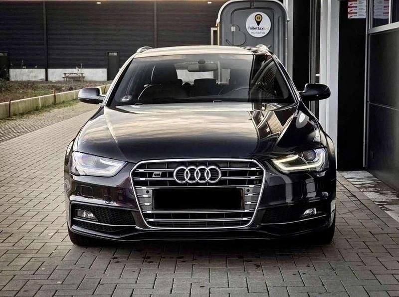 Usado Audi A4 S-Line 170 CV (125 kW) 2013 Negro Familiar