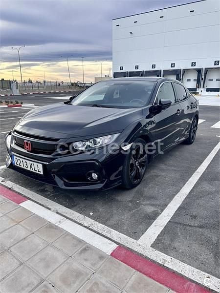 Usado Honda Civic Elegance 129 CV (94 kW) 2018 Negro Berlina