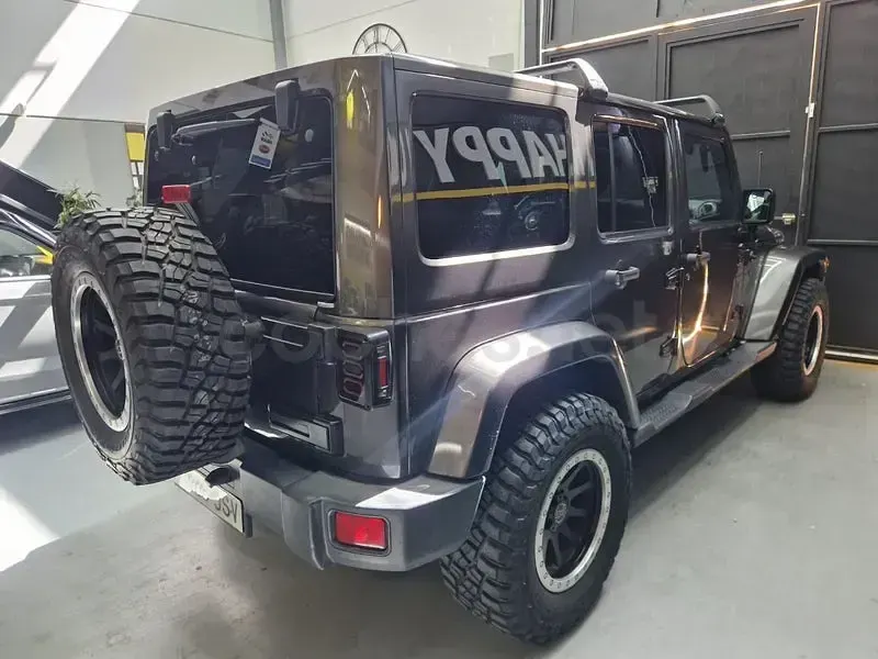 Usado Jeep Wrangler Sahara 200 CV (147 kW) 2016 Negro SUV
