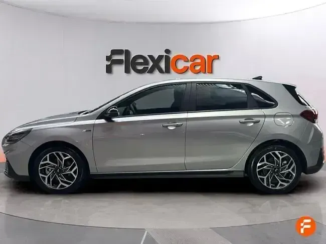 Usado Hyundai i30 N Line 100 CV (73 kW) 2024 Gris