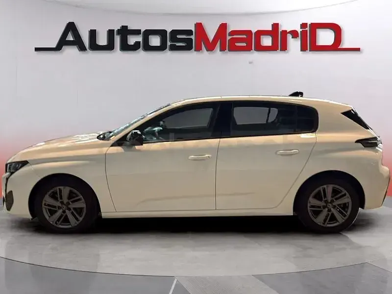 Usado Peugeot 308 Active 130 CV (95 kW) 2023 Blanco Berlina