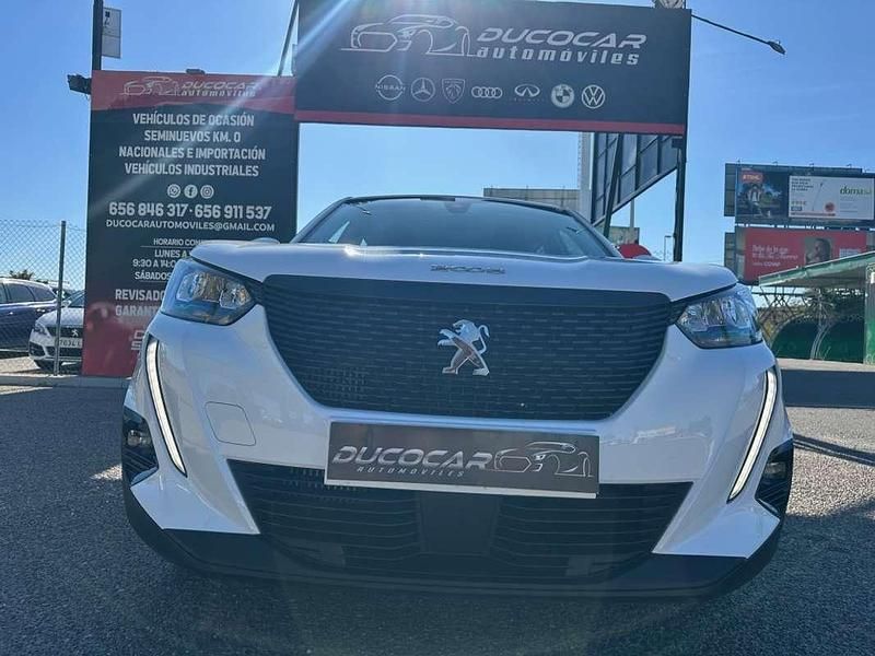 Usado Peugeot 2008 Active 101 CV (74 kW) 2021 Blanco SUV