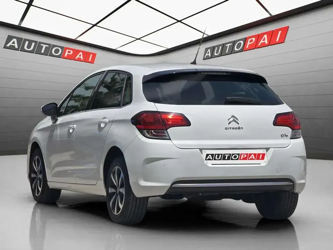 Usado Citroën C4 Live 99 CV (72 kW) 2017 Blanco Utilitario