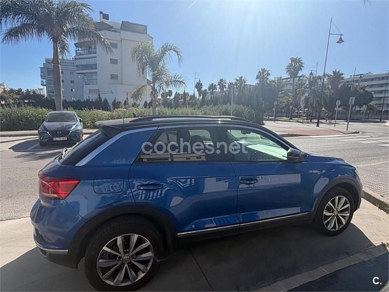 Usado VW T-Roc Advance 115 CV (84 kW) 2019 Azul SUV