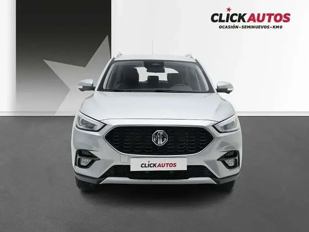 Usado MG ZS Luxury 107 CV (78 kW) 2025 Plateado SUV