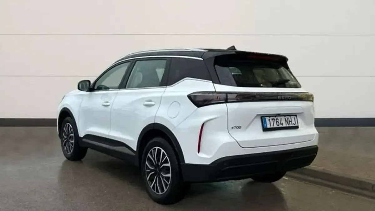 Usado Ebro s700 279 CV (205 kW) 2025 Blanco SUV