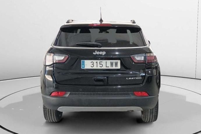 Usado Jeep Compass Limited 132 CV (97 kW) 2022 Negro SUV