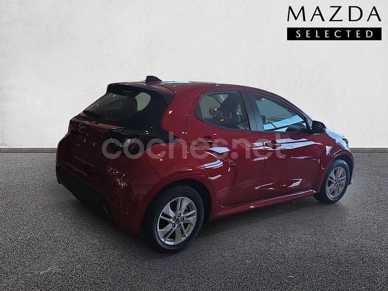 Usado Mazda 2 Exclusive-Line 116 CV (85 kW) 2024 Rojo Berlina