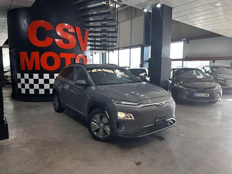 Usado Hyundai Kona 100 kW (137 CV) 2021 Gris SUV