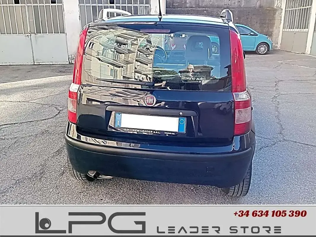 Usado Fiat Panda Dynamic 68 CV (50 kW) 2011 Azul Utilitario