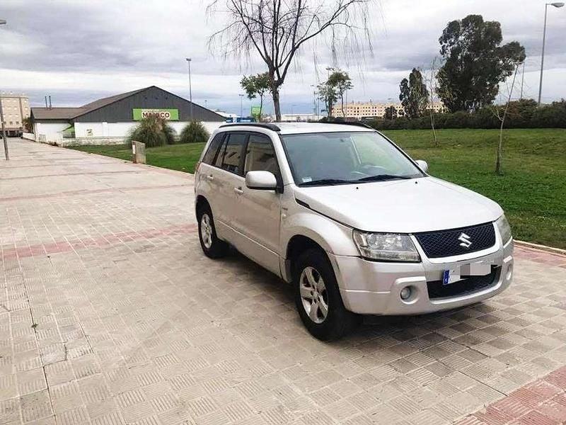 Usado Suzuki Grand Vitara 129 CV (94 kW) 2009 Gris SUV
