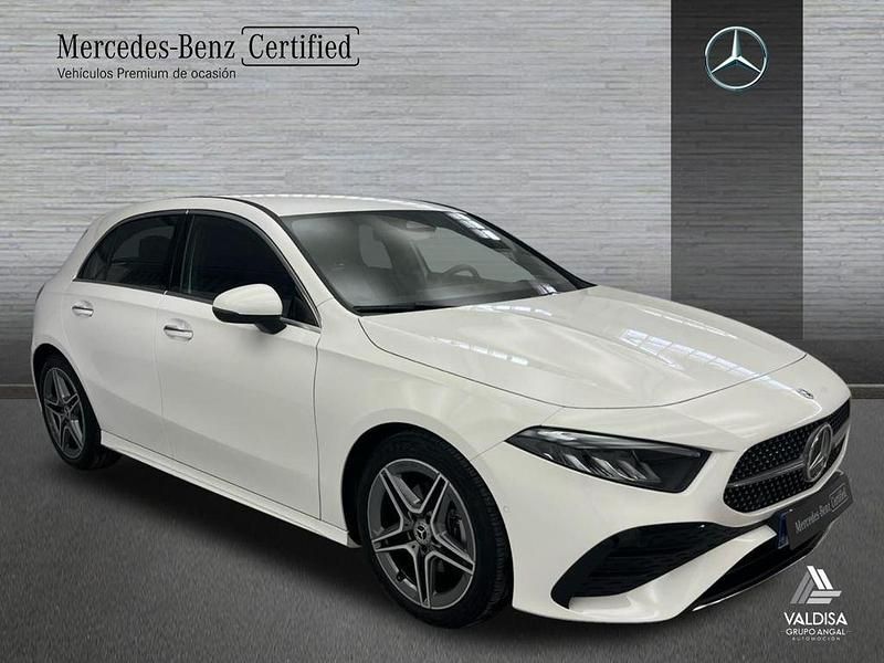 Usado Mercedes A200 AMG line 163 CV (119 kW) 2024 Blanco Berlina