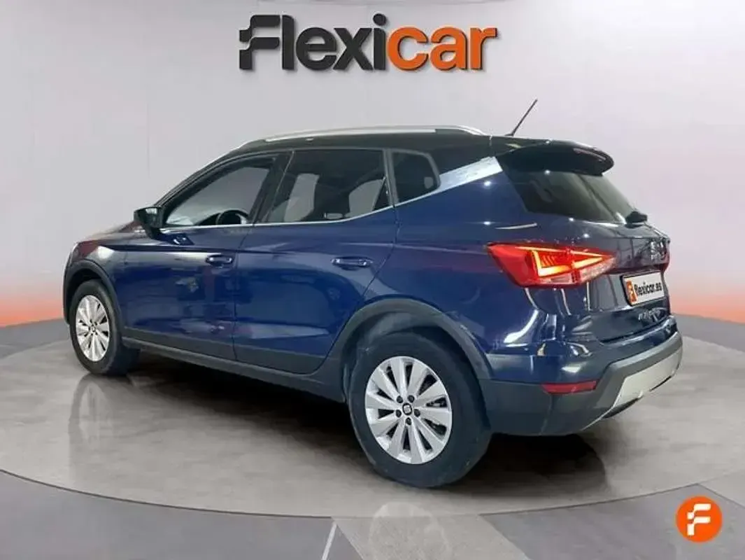 Usado Seat Arona XCELLENCE 90 CV (66 kW) 2018 Azul SUV