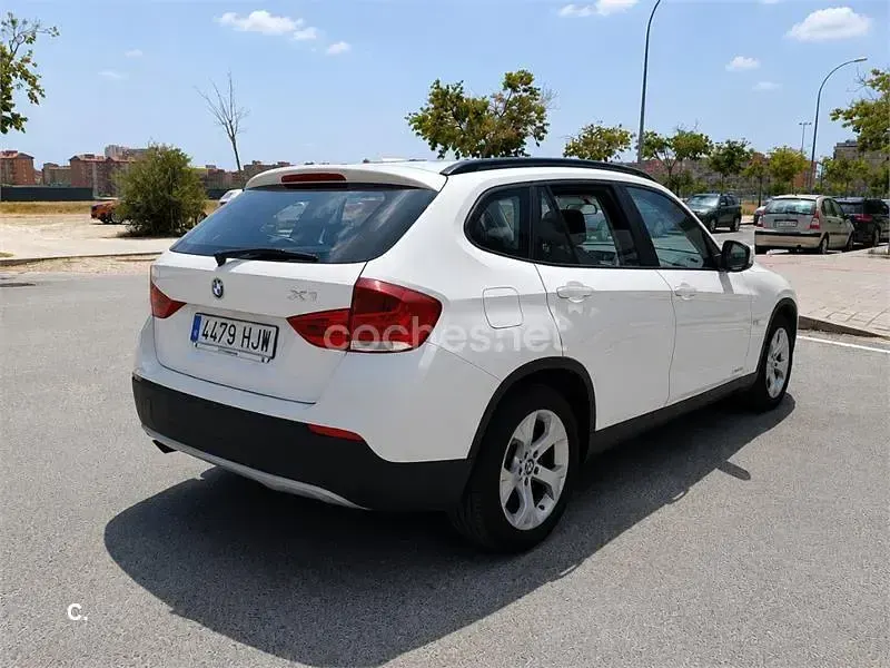 Usado BMW X1 143 CV (105 kW) 2012 Blanco SUV
