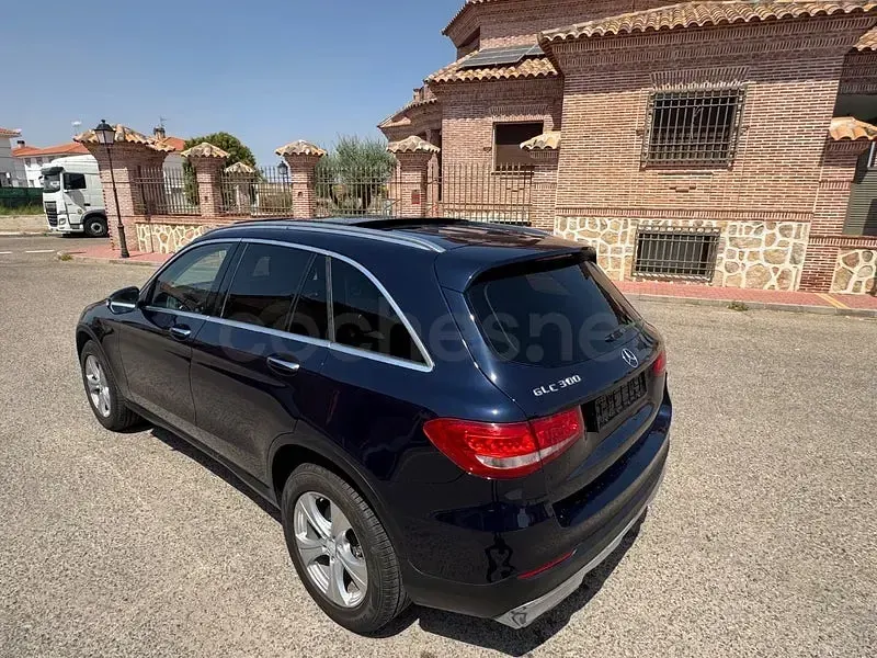 Usado Mercedes GLC43 AMG 367 CV (269 kW) 2017 Azul SUV