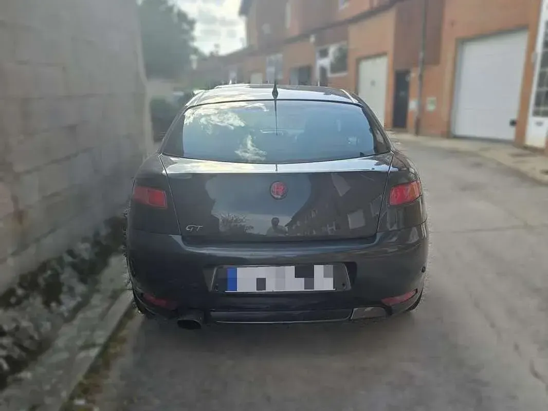 Usado Alfa Romeo GT Distinctive 150 CV (110 kW) 2004 Negro Coupe