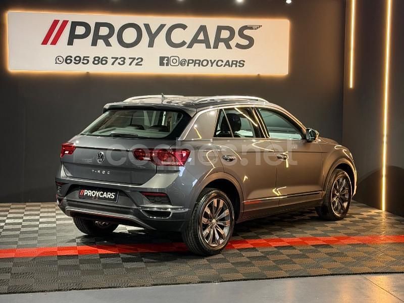 Usado VW T-Roc Sportline 150 CV (110 kW) 2018 Gris / plata SUV