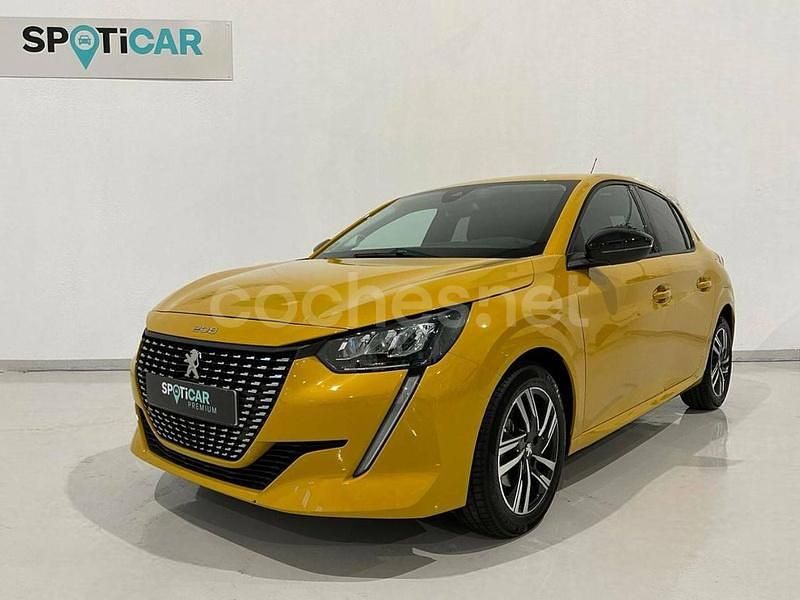 Amarillo Usado 2023 Peugeot 208 Allure Utilitario | 17.900 € (Un poco caro) - Imagen 1/4