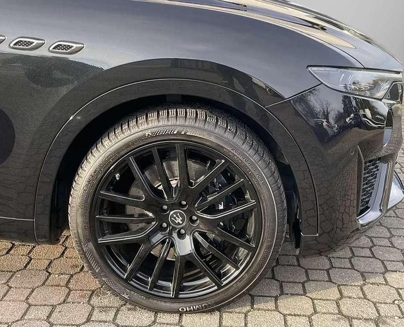 Usado Maserati Levante GT 330 CV (242 kW) 2022 Negro SUV