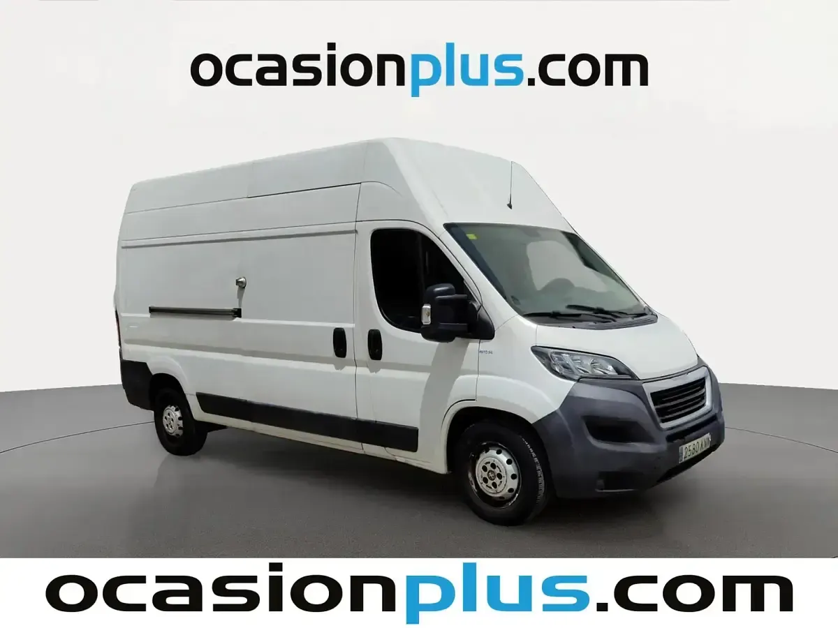 Usado Peugeot Boxer 130 CV (95 kW) 2018 Blanco Van