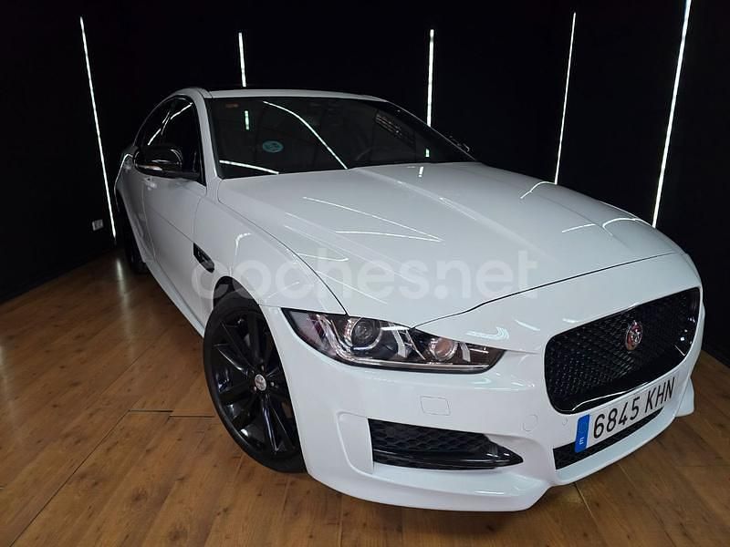 Blanco Usado 2018 Jaguar XE R-Sport Berlina | 14.990 € (Precio justo) - Imagen 1/4