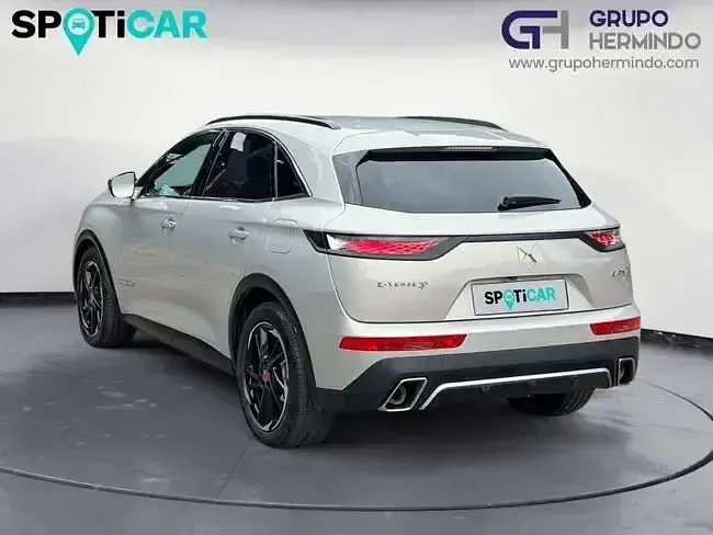 Usado DS Automobiles DS7 Crossback Performance 300 CV (220 kW) 2020 Gris SUV
