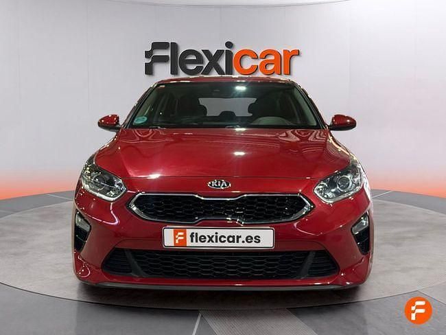 Usado Kia Ceed 120 CV (88 kW) 2021 Rojo Utilitario