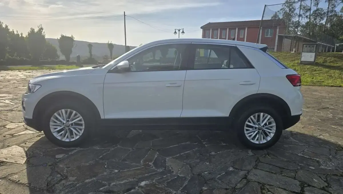Usado VW T-Roc Edition 116 CV (85 kW) 2021 Blanco SUV