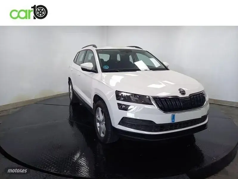 Usado Skoda Karoq Ambition 150 CV (110 kW) 2021 Blanco SUV