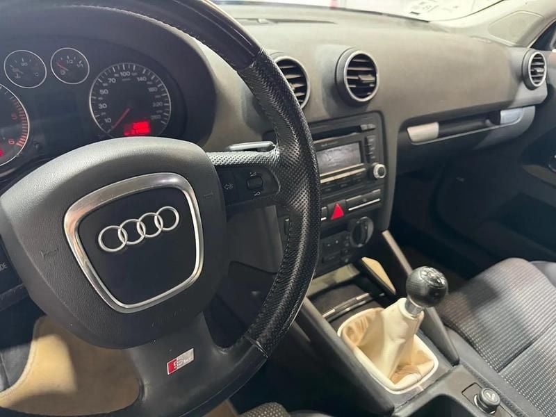 Käytetty Audi A3 Ambition 140 HP (102 kW) 2007 Sininen Viistoperä