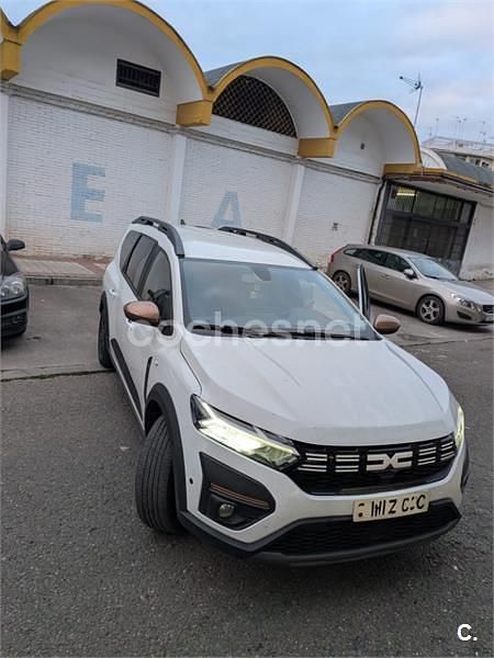 Usado Dacia Jogger Extreme 100 CV (73 kW) 2023 Blanco Monovolumen