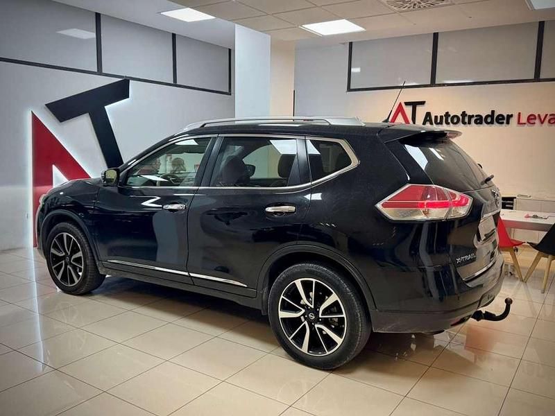 Usado Nissan X-Trail Tekna 131 CV (96 kW) 2016 Negro SUV