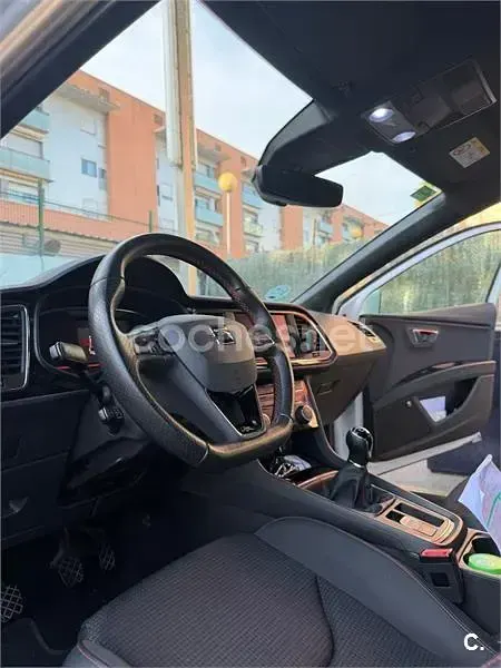 Usado Seat Leon FR 150 CV (110 kW) 2020 Blanco Berlina