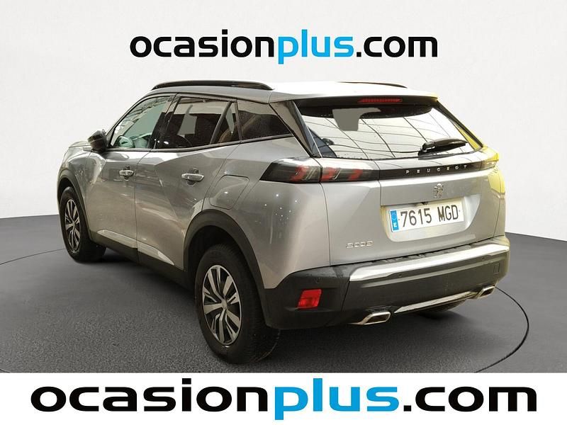 Usado Peugeot 2008 Allure 130 CV (95 kW) 2023 Gris SUV