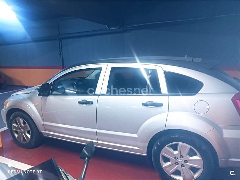 Gris / plata Usado 2006 Dodge Caliber SXT Utilitario | 4400 € - Imagen 1/4