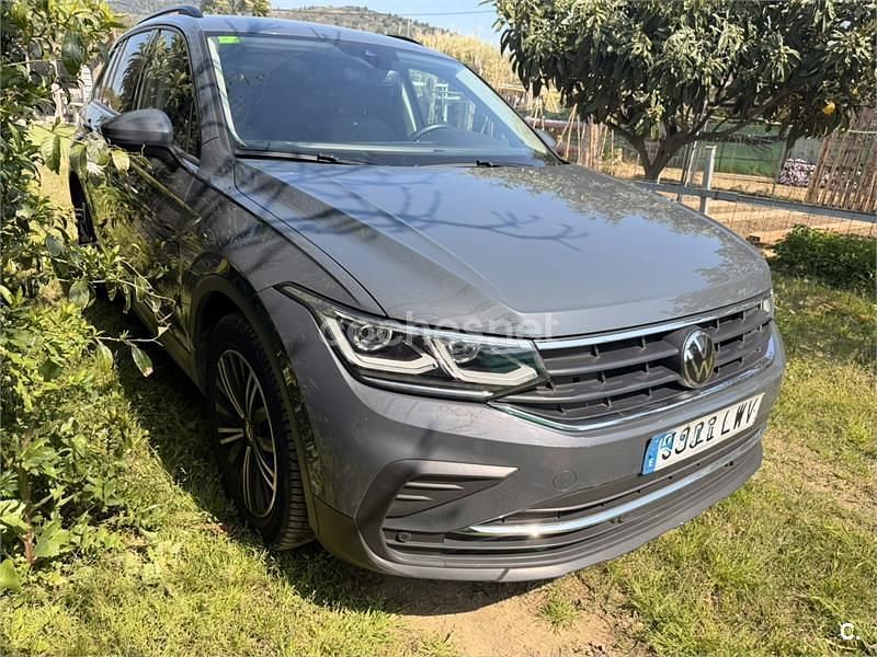 Używany VW Tiguan Life 150 KM (110 kW) 2022 Szary SUV