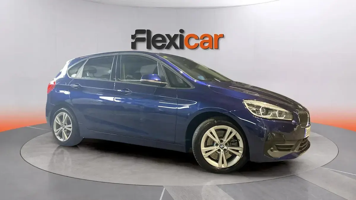 Usado BMW 225 Active Tourer iPerformance 224 CV (164 kW) 2020 Azul Monovolumen