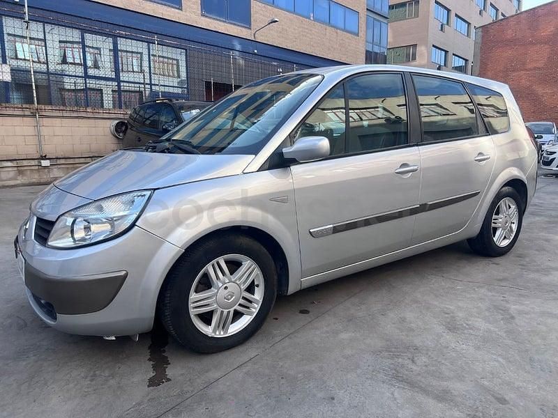 Usado Renault Grand Scénic II Authentique 120 CV (88 kW) 2005 Gris / plata Monovolumen