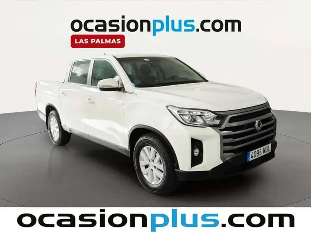 Usado SsangYong Musso 203 CV (149 kW) 2023 Blanco Pickup/Camioneta