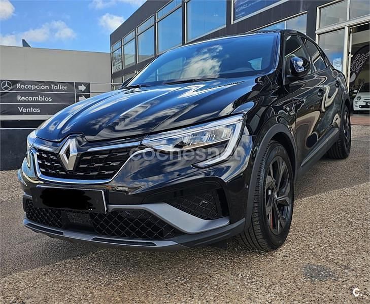 Usado Renault Arkana RS Line 145 CV (106 kW) 2022 Negro SUV